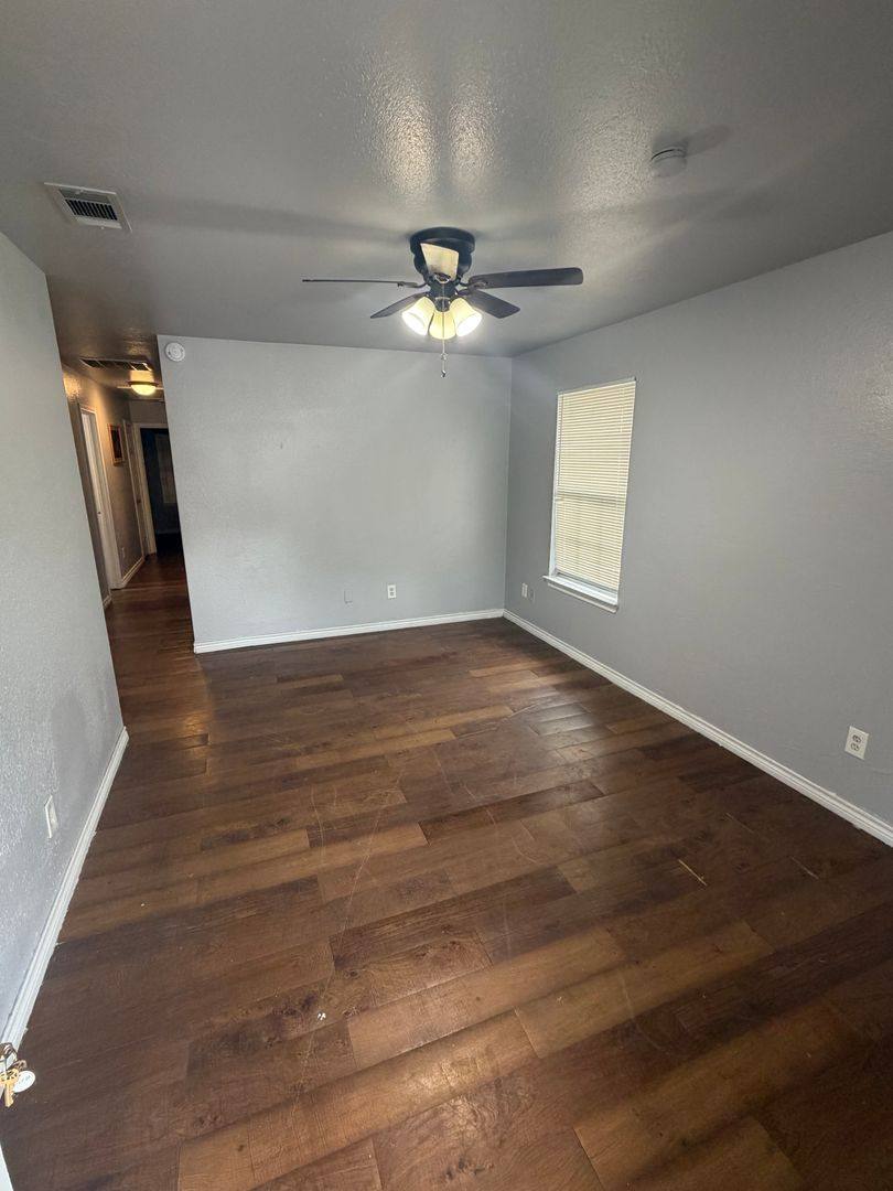 Apartment for rent at 3114 - 16 Ave, Fort Worth, TX 76105