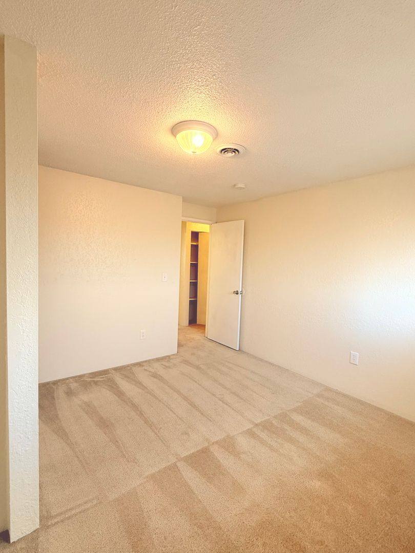 Townhouse for rent at 4421 W Hood Ave, Kennewick, WA 99336