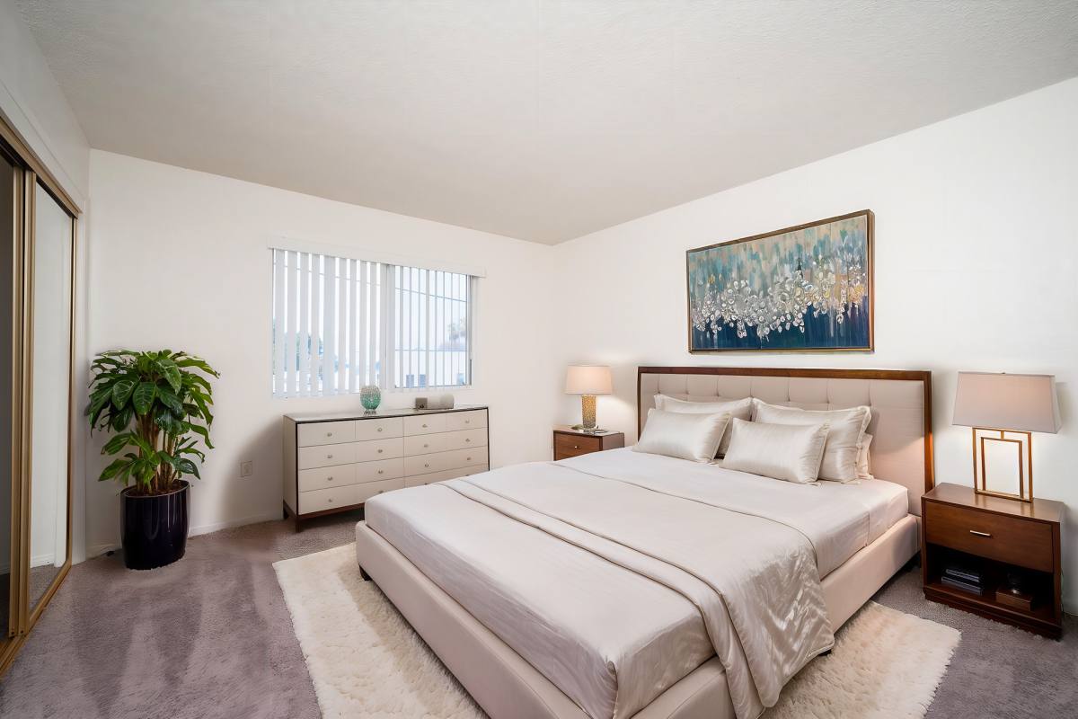 Apartment for rent at 4032 O St, Bakersfield, CA 93301