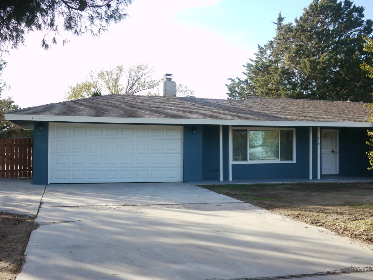 House for rent at 7676 Hemlock Ave, Hesperia, CA 92345