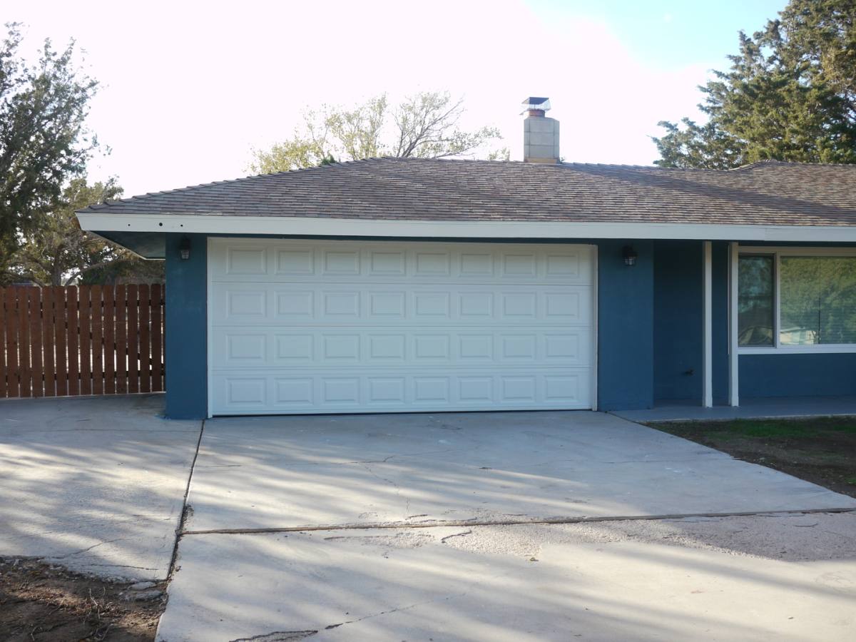 House for rent at 7676 Hemlock Ave, Hesperia, CA 92345