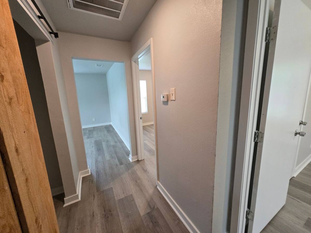 House for rent at 501 A Parkdale Ave, Fort Worth, TX 76105