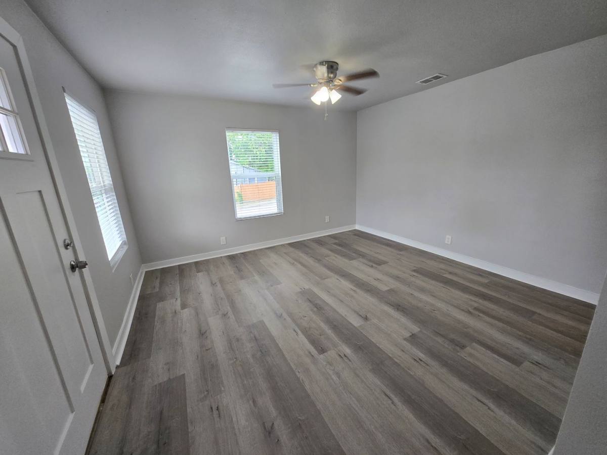 House for rent at 501 A Parkdale Ave, Fort Worth, TX 76105
