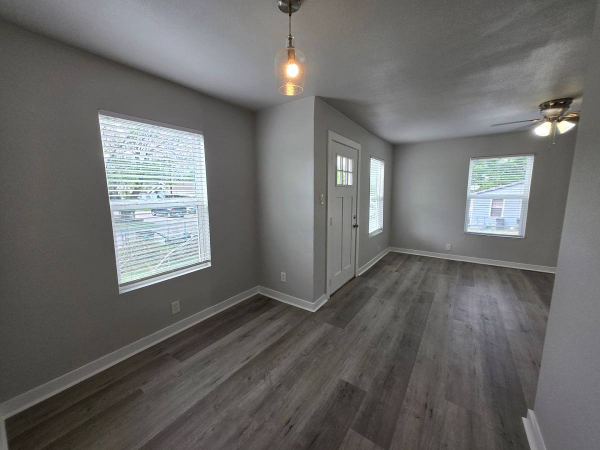 House for rent at 501 A Parkdale Ave, Fort Worth, TX 76105