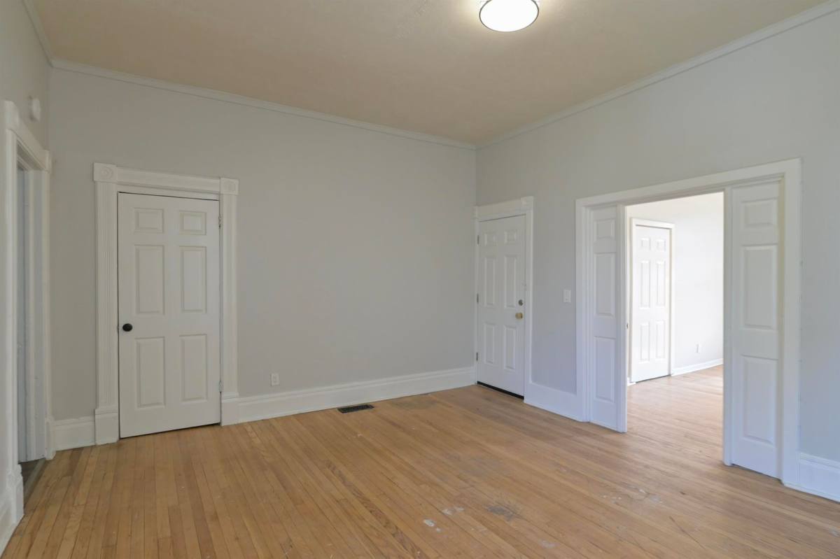 Apartment for rent at 532 S 30th St, Omaha, NE 68105