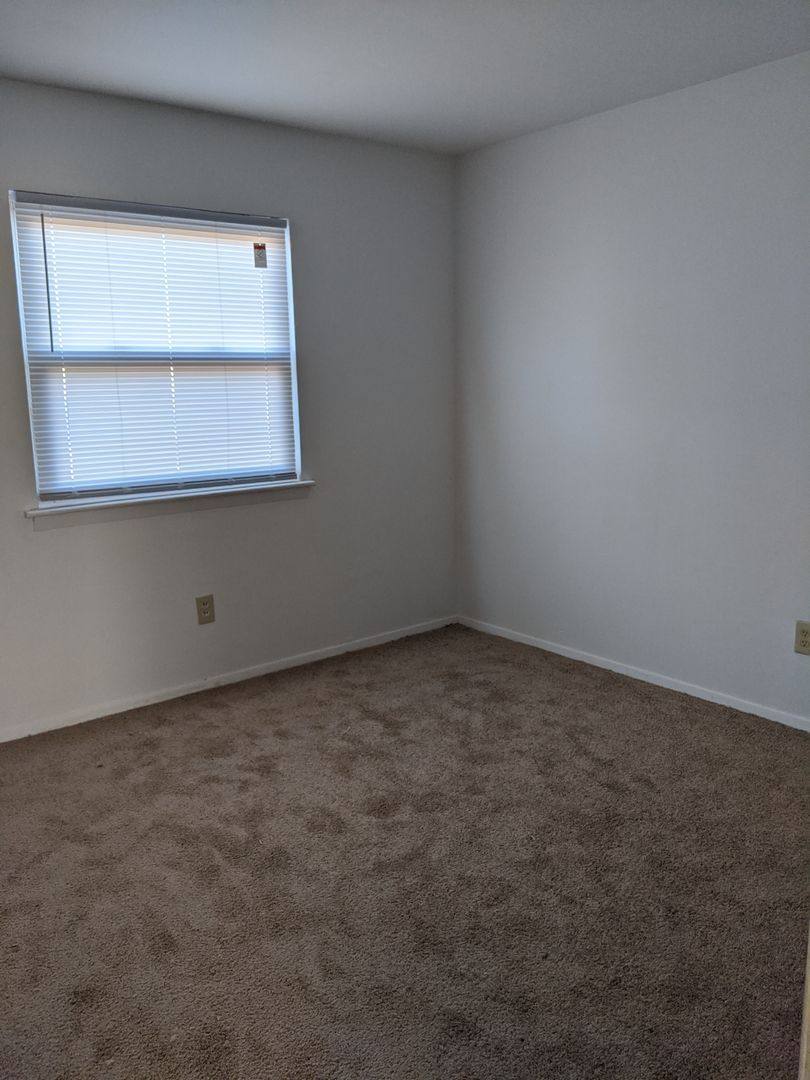 Apartment for rent at 935 37th St, Newport News, VA 23607