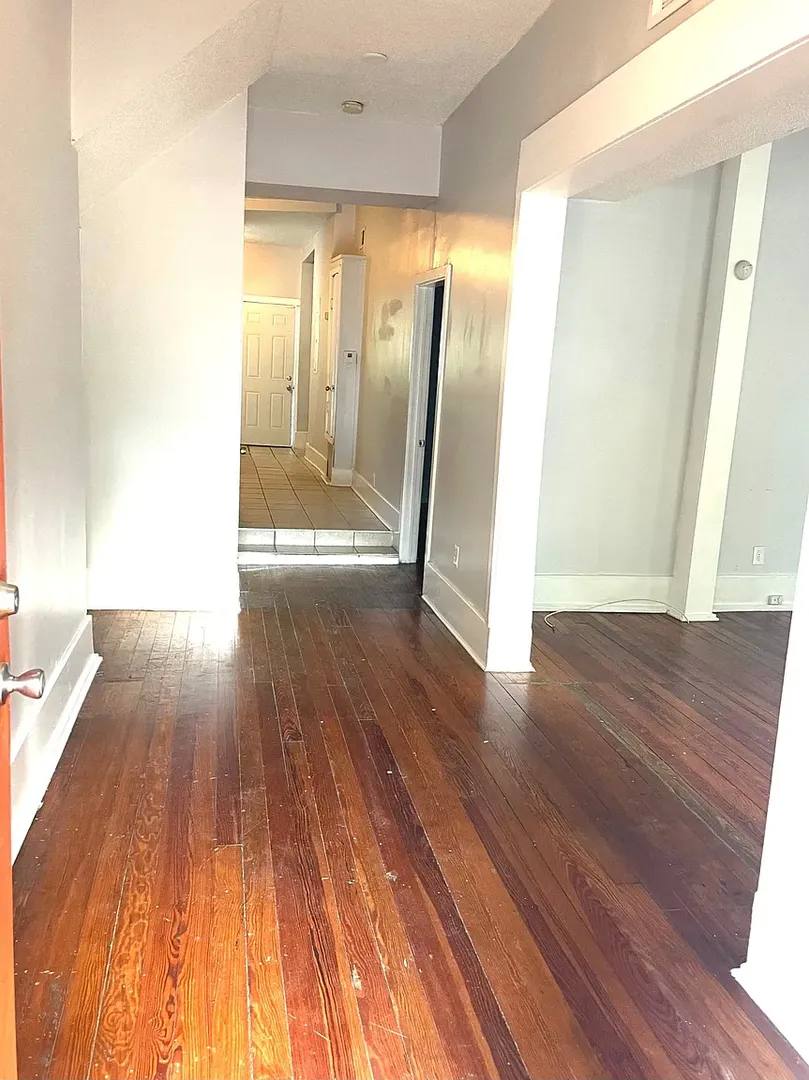 Apartment for rent at 2206 Barnard St, Savannah, GA 31401