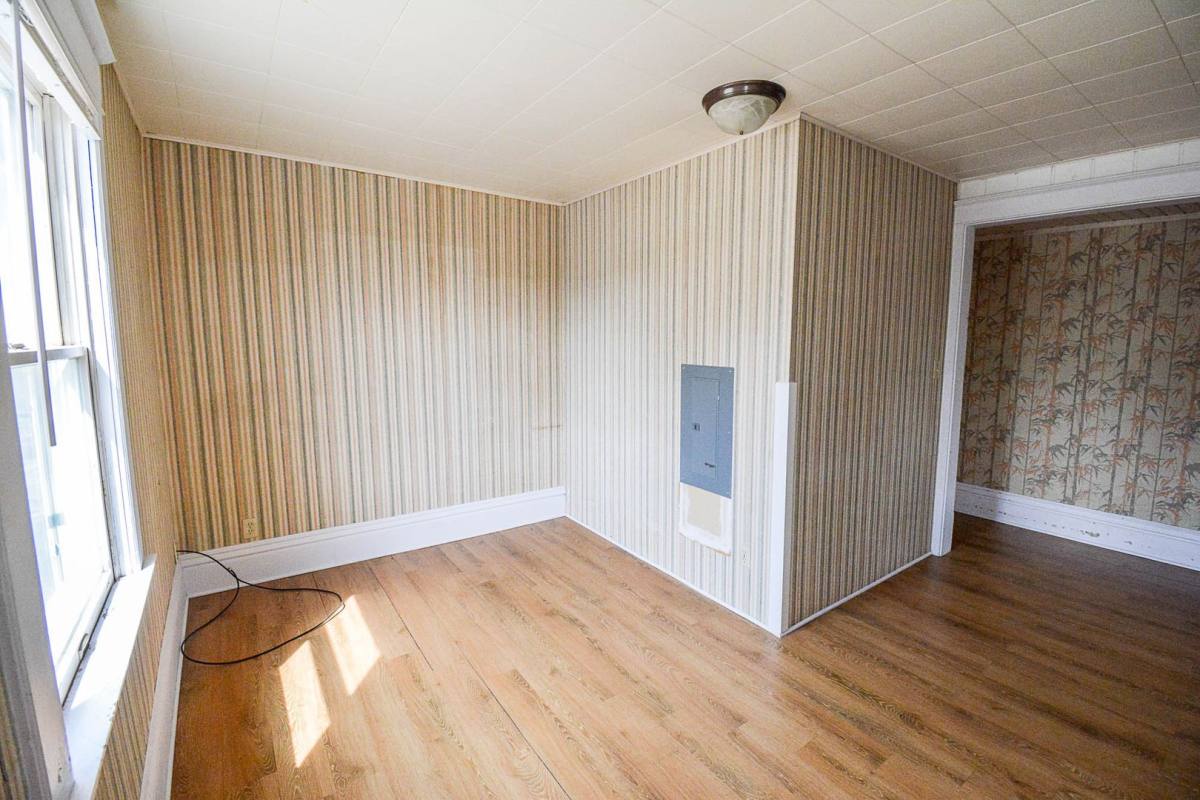 Apartment for rent at 209 S Pearl St, Albert Lea, MN 56007