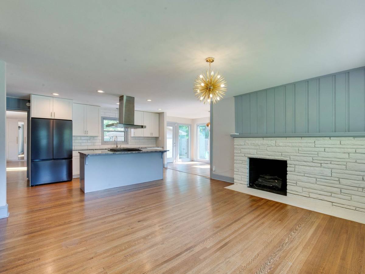 House for rent at 3921 Sheffield Dr, Charlotte, NC 28205