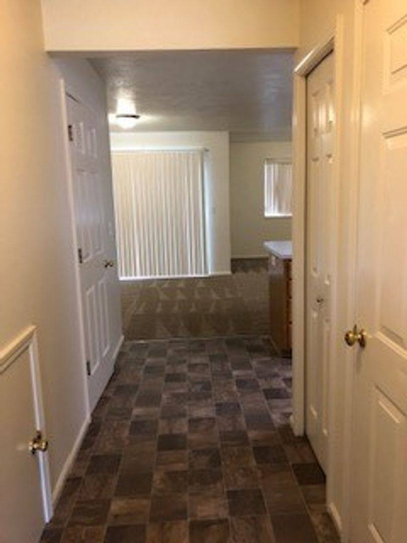 Townhouse for rent at 2609 S Cloverleaf Loop, Springfield, OR 97477