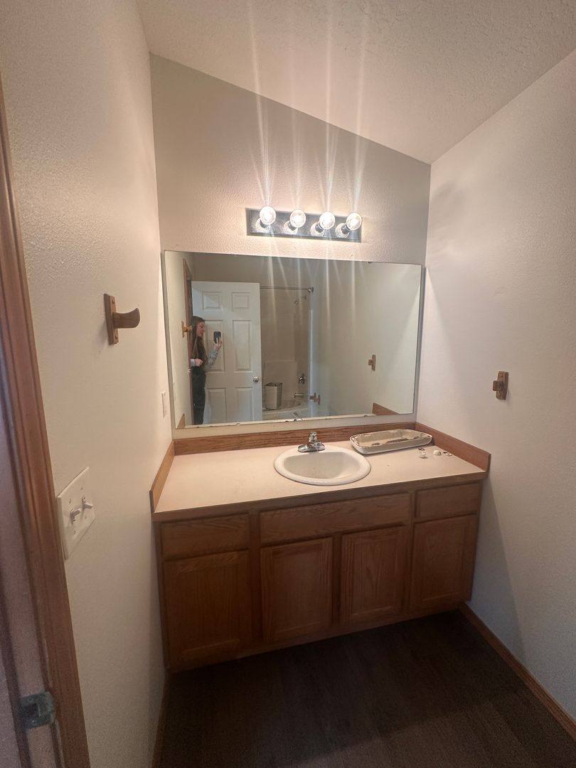 House for rent at 7820 Three Rivers Dr, Pasco, WA 99301