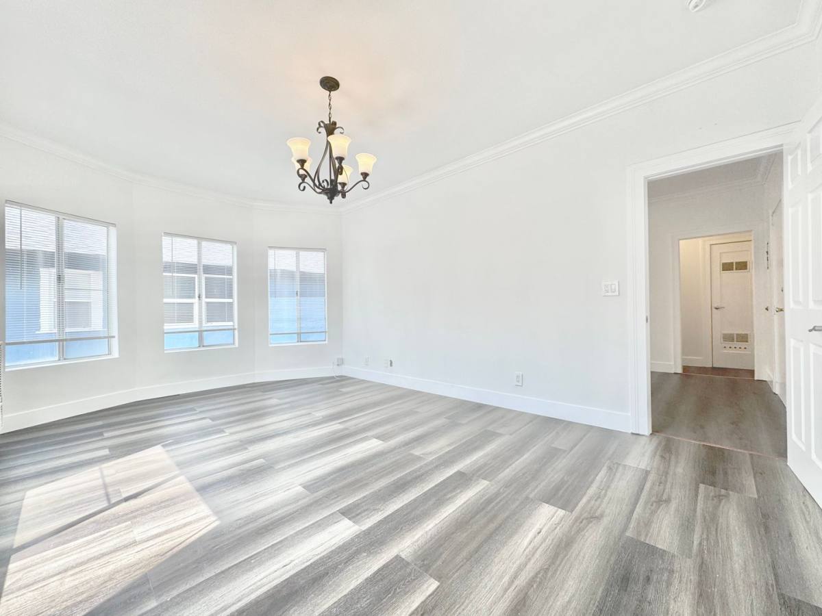 Apartment for rent at 1444 W 28th St, Los Angeles, CA 90007