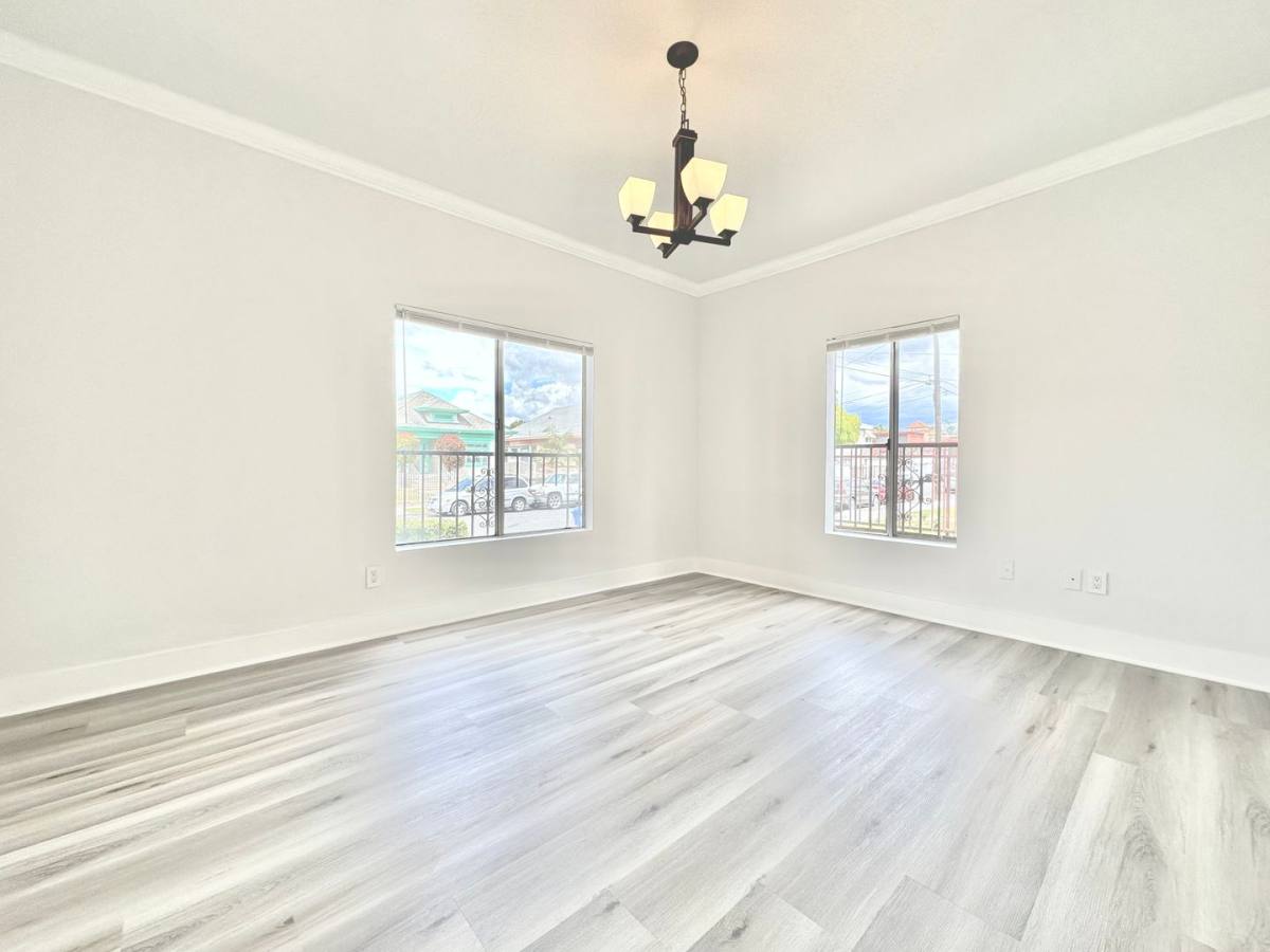 Apartment for rent at 1444 W 28th St, Los Angeles, CA 90007