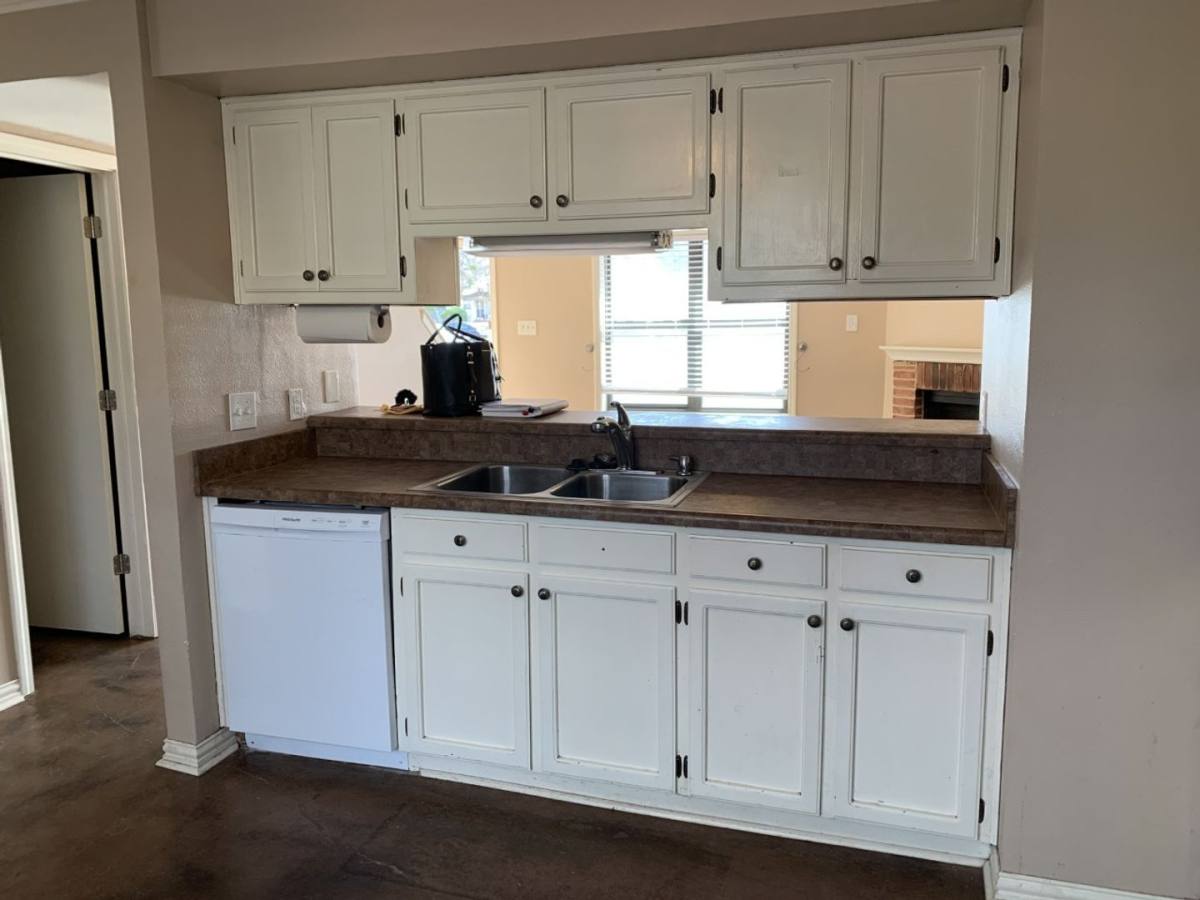 Townhouse for rent at 716 W Mulberry St, Denton, TX 76201