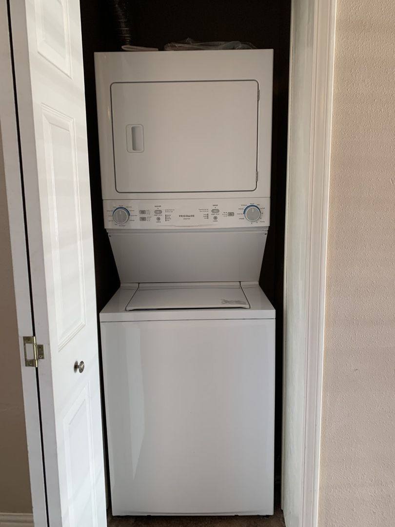 Townhouse for rent at 716 W Mulberry St, Denton, TX 76201