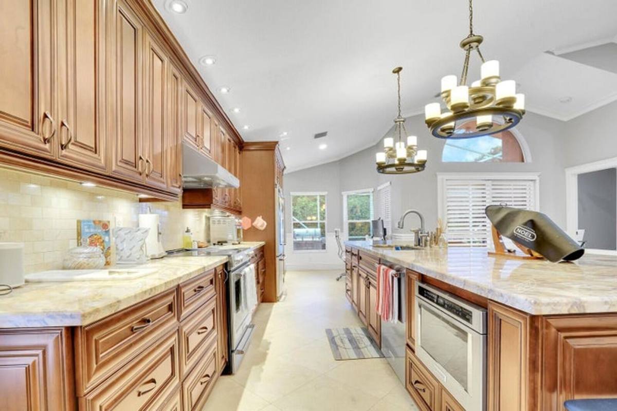 House for rent at 2208 Soundings Court, West Palm Beach, FL 33413