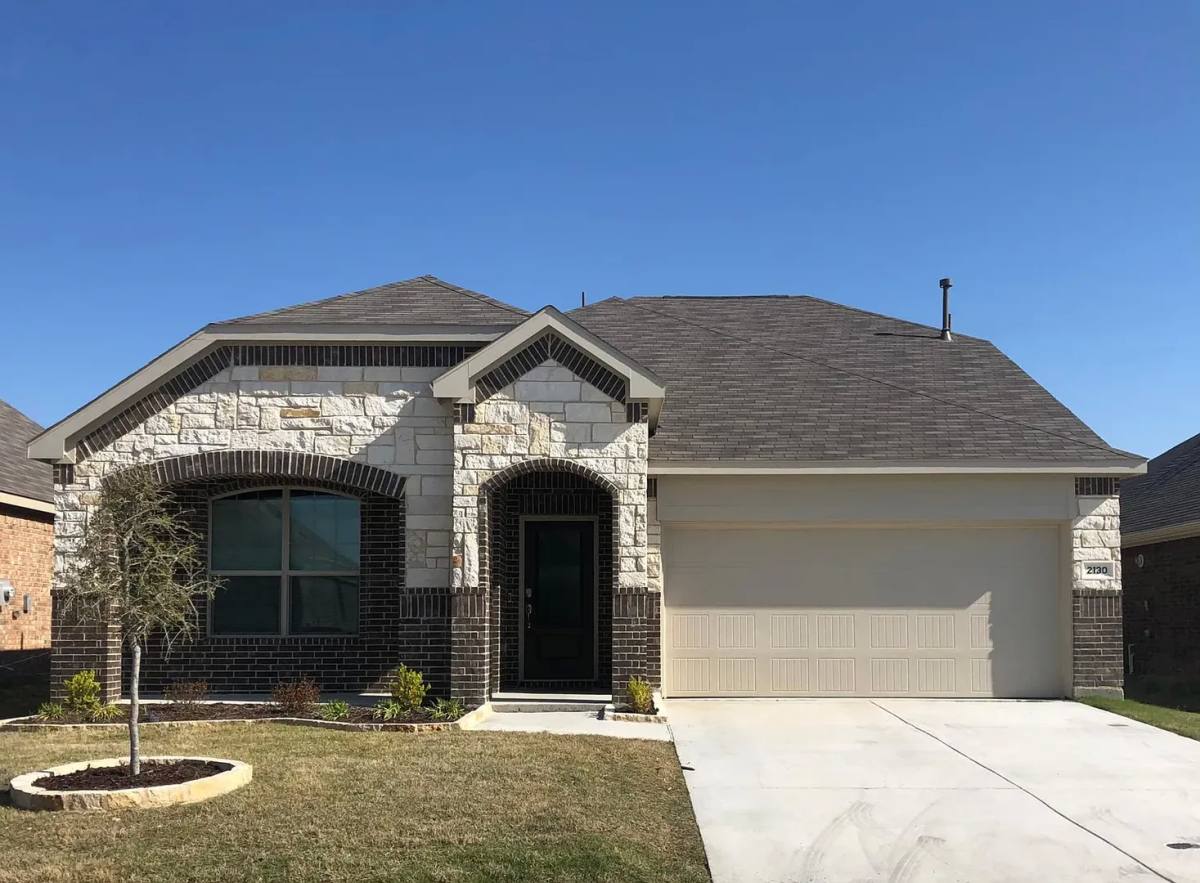 House for rent at 2130 Clarion Dr, Forney, TX 75126