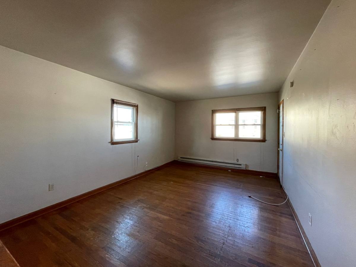 Apartment for rent at 521 E Broad St, Millville, NJ 08332