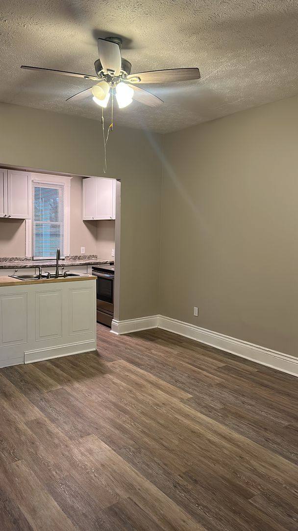 House for rent at 432 Chestnut St, Danville, KY 40422
