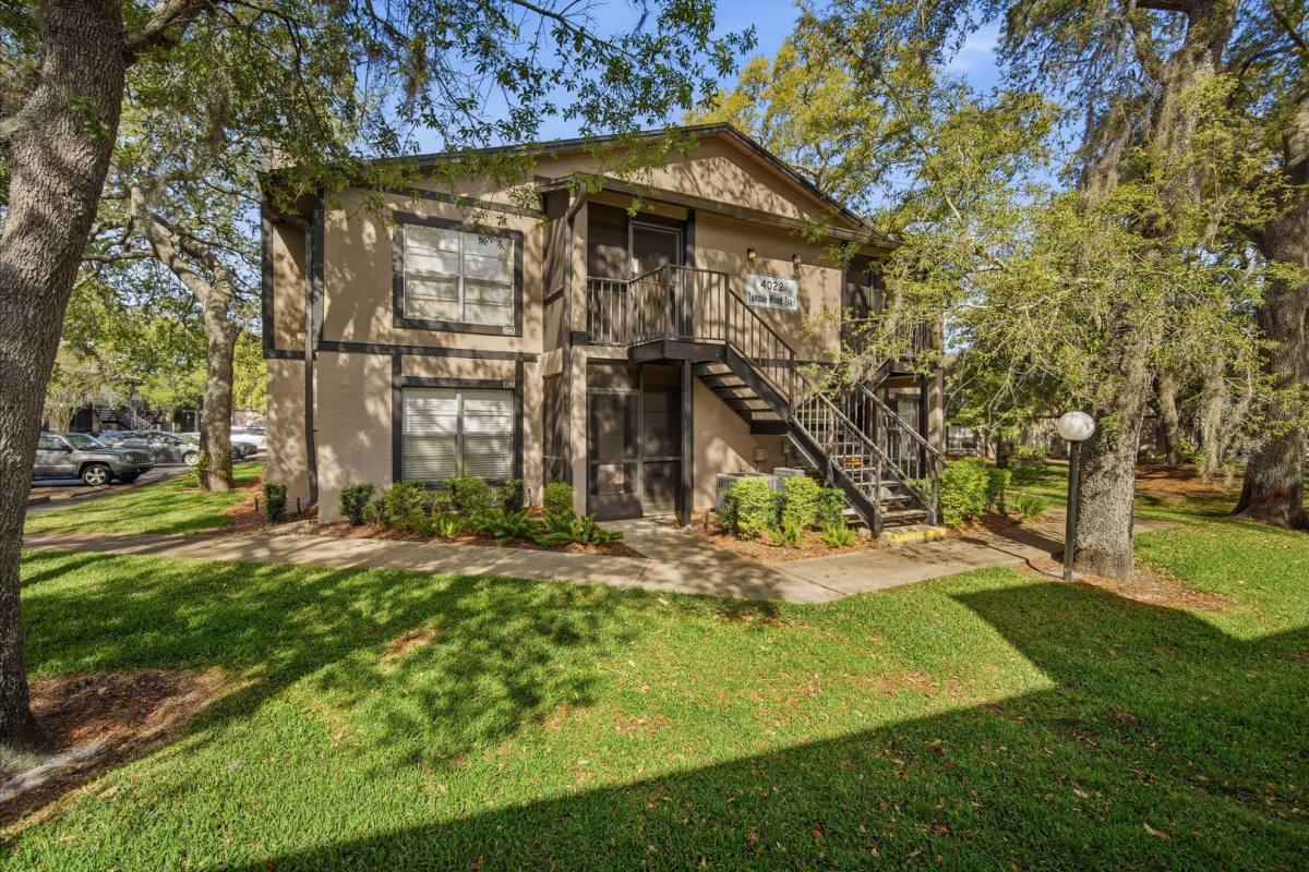 Condo for rent at 4022 Tumble Wood Trail, Tampa, FL 33613