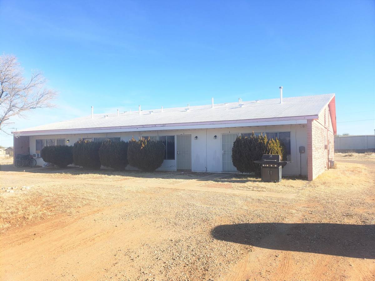 Apartment for rent at 116 N Ford St, Pearce, AZ 85625