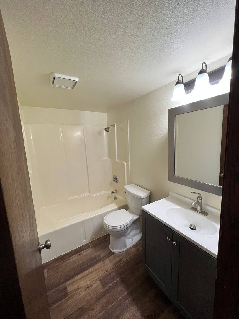 Apartment for rent at 525 E Park Ave, Chippewa Falls, WI 54729