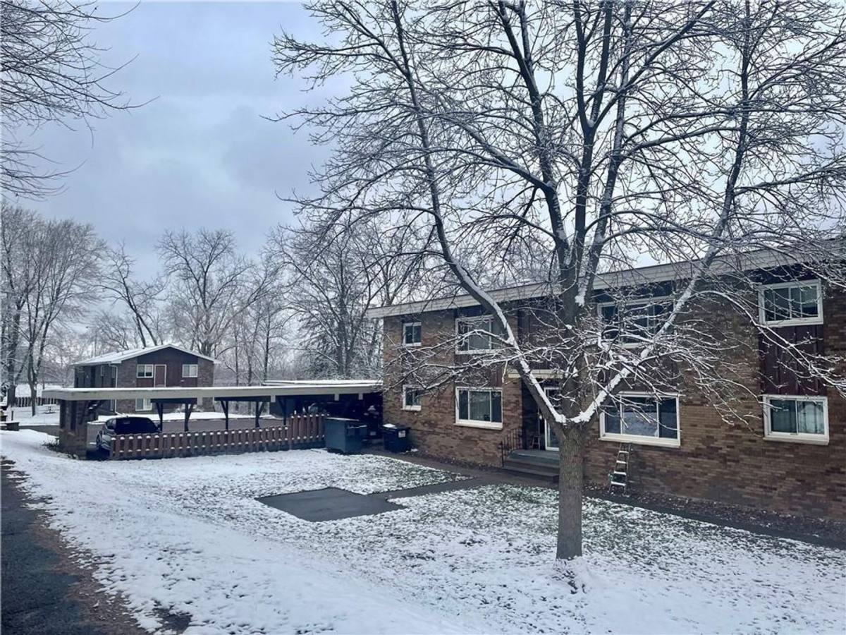 Apartment for rent at 525 E Park Ave, Chippewa Falls, WI 54729