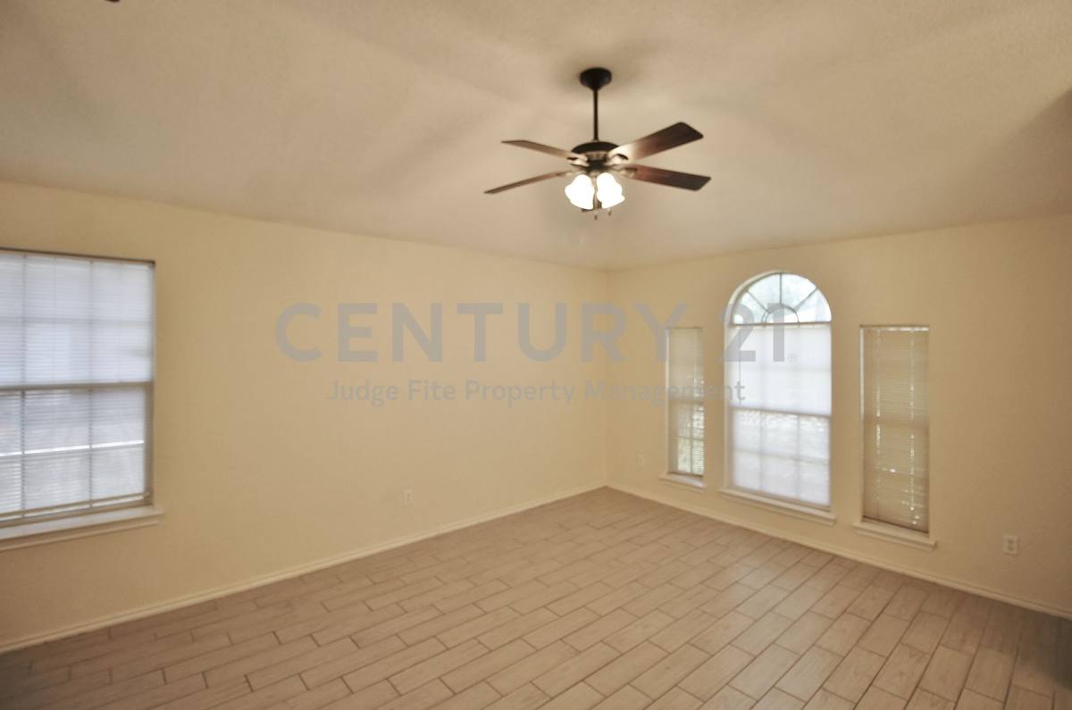 House for rent at 609 Blueberry Hill Lane, Mansfield, TX 76063