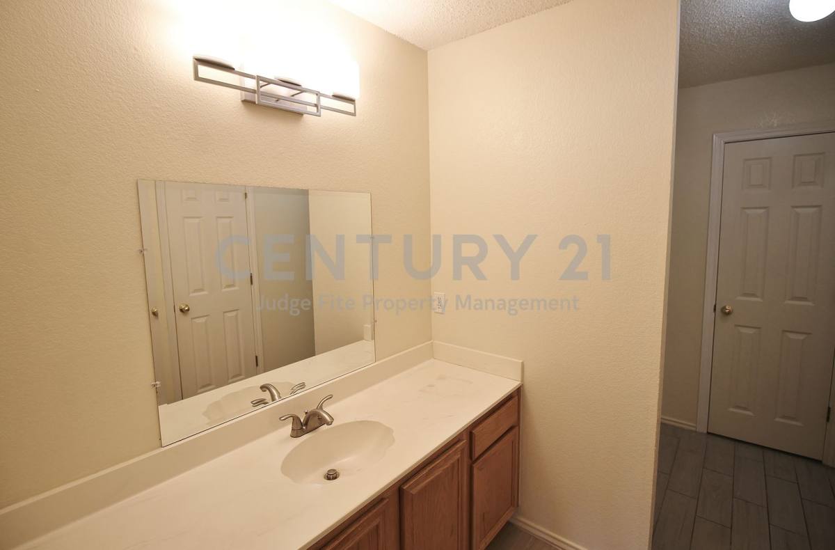 House for rent at 609 Blueberry Hill Lane, Mansfield, TX 76063