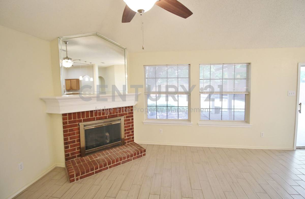 House for rent at 609 Blueberry Hill Lane, Mansfield, TX 76063