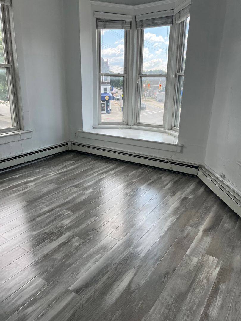 Apartment for rent at 816 S State St, Ann Arbor, MI 48104