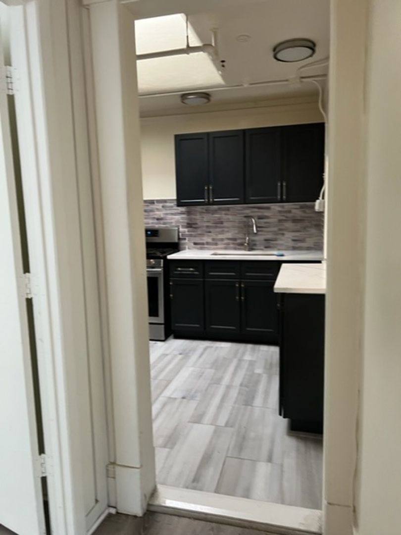 Apartment for rent at 816 S State St, Ann Arbor, MI 48104