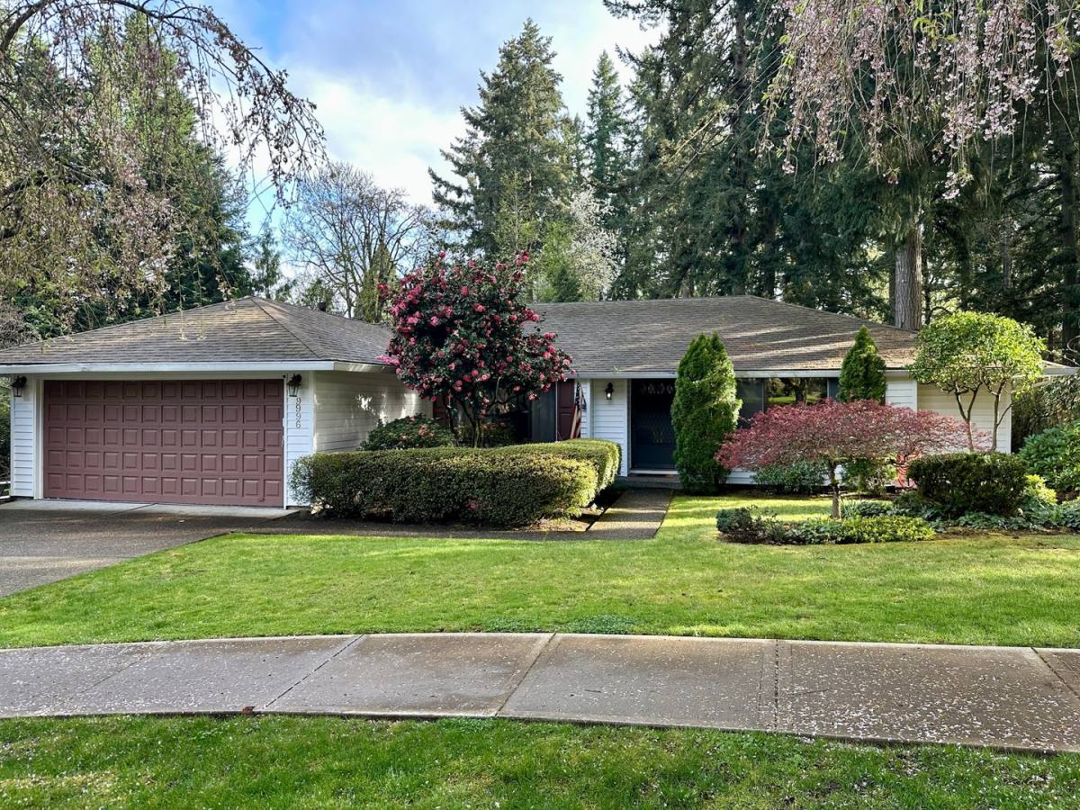 House for rent at 9996 SW Coquille Dr, Tualatin, OR 97062