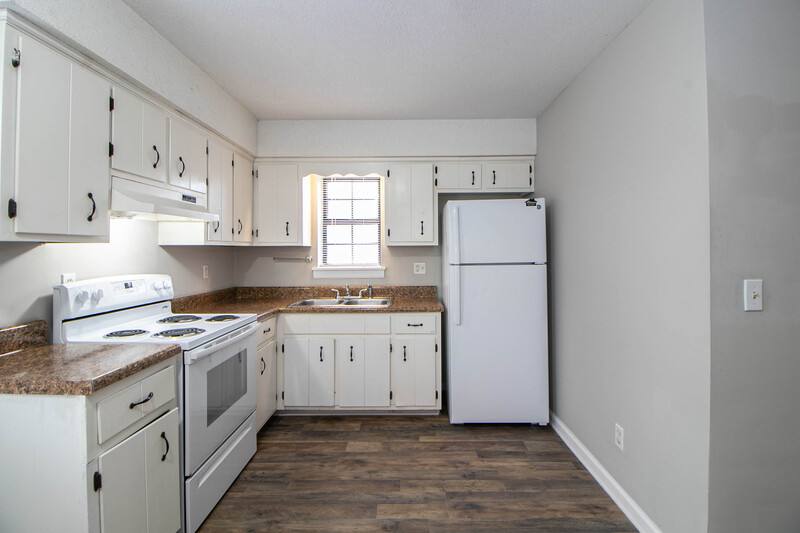 Apartment for rent at 404 -14 Thompsonville Lane, Oak Grove, KY 42262