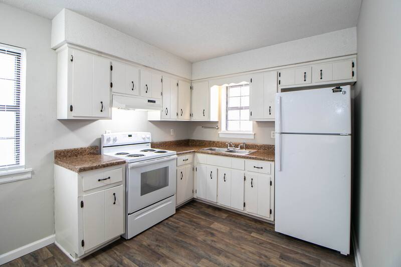 Apartment for rent at 404 -14 Thompsonville Lane, Oak Grove, KY 42262