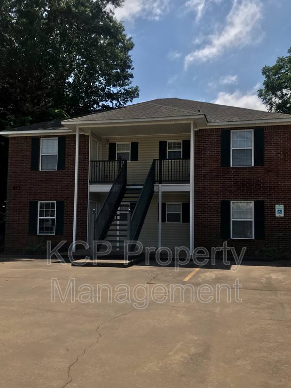 Apartment for rent at 811 N 48th St Pham - C, Fort Smith, AR 72903