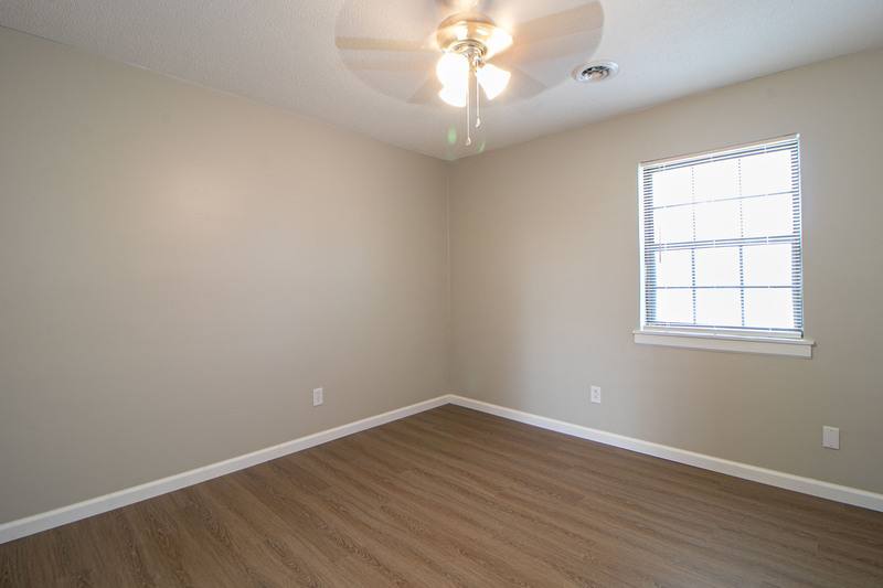 Apartment for rent at 404 -08 Thompsonville Lane, Oak Grove, KY 42262