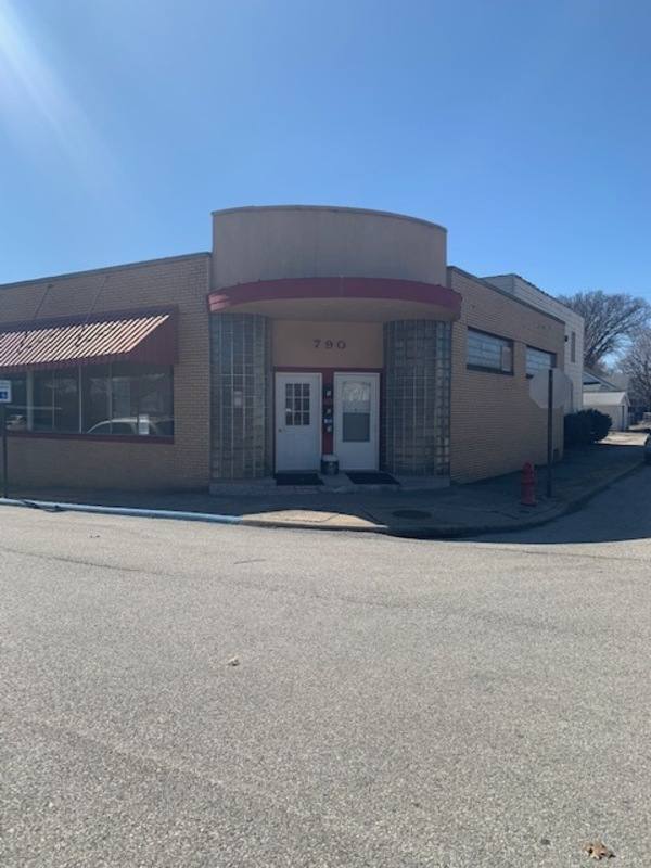 Apartment for rent at 790 Condit St, Wood River, IL 62095