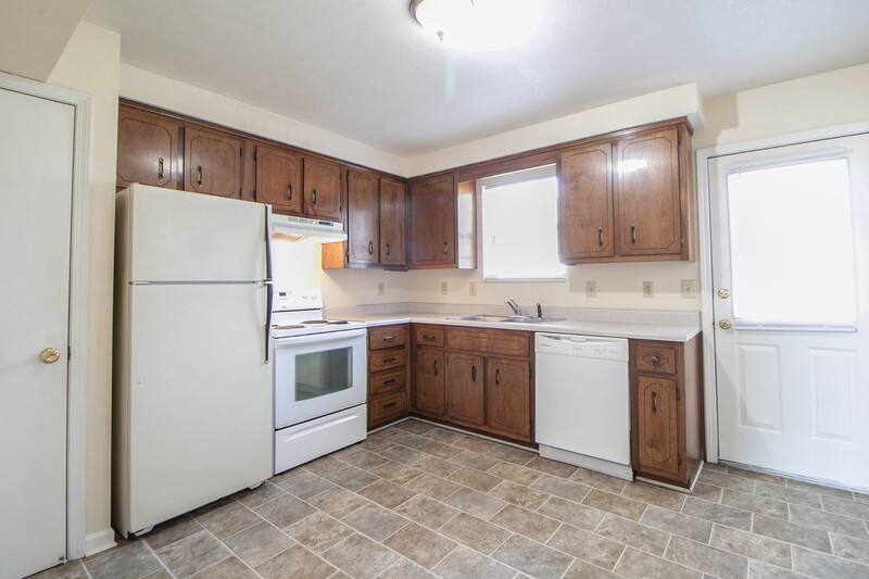 Townhouse for rent at 371-3 Peabody Dr, Clarksville, TN 37042