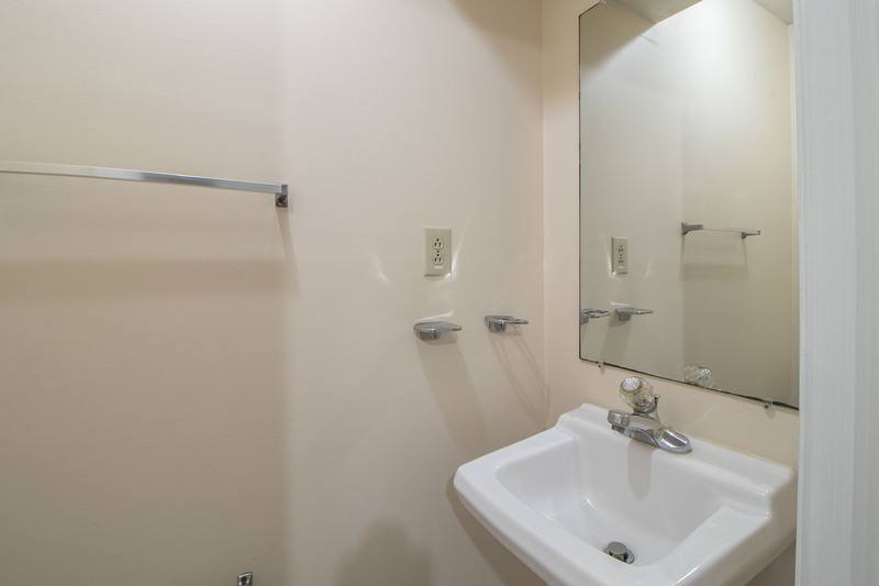Townhouse for rent at 371-3 Peabody Dr, Clarksville, TN 37042