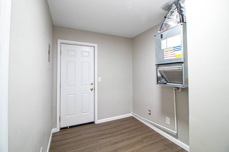 Apartment for rent at 404 -10 Thompsonville Lane, Oak Grove, KY 42262