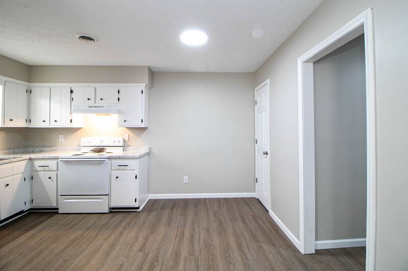 Apartment for rent at 404 -10 Thompsonville Lane, Oak Grove, KY 42262