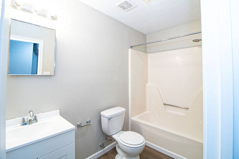 Apartment for rent at 404 -10 Thompsonville Lane, Oak Grove, KY 42262