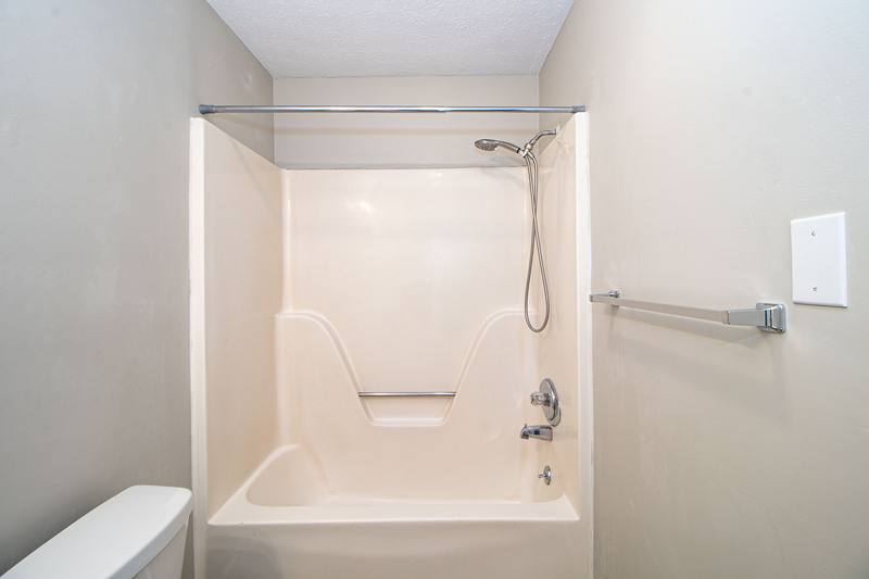 Apartment for rent at 404 -10 Thompsonville Lane, Oak Grove, KY 42262