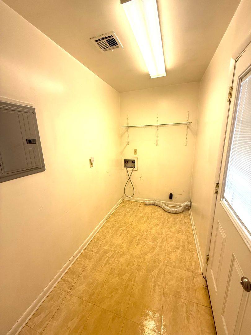 House for rent at 2655 W Edgemont Ave, Montgomery, AL 36108