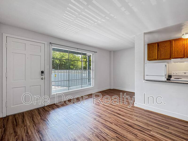 Apartment for rent at 732 Scotland St #14, Williamsburg, VA 23185