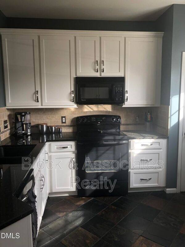 House for rent at 603 Knightsborough Way, Apex, NC 27502