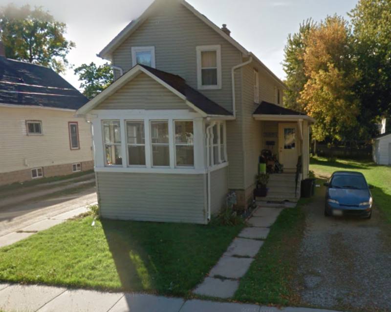 Apartment for rent at 525 Chestnut St #2, Neenah, WI 54956