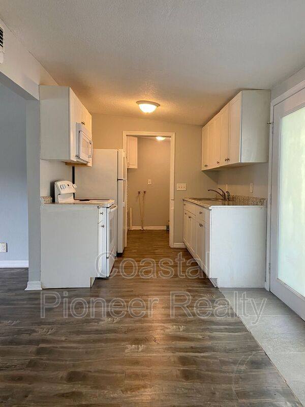 House for rent at 8105 N 12th St, Tampa, FL 33604