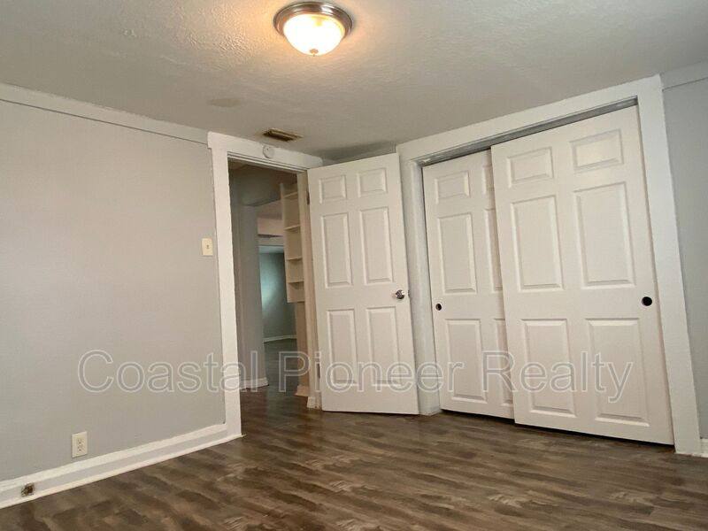 House for rent at 8105 N 12th St, Tampa, FL 33604